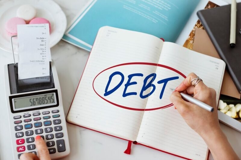 Equity vs. Debt Financing: Strategic Pros and Cons for Scaling Startups